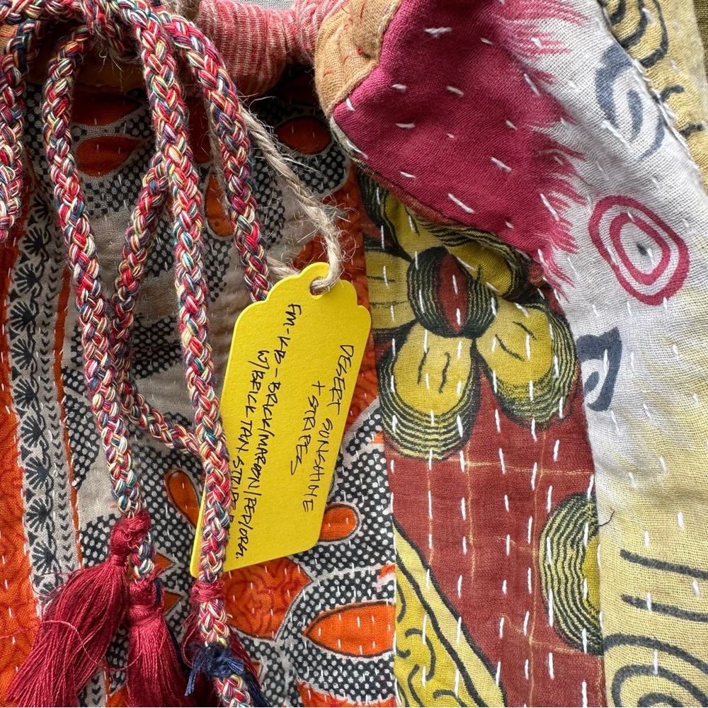 ✨VINTAGE KANTHA SARI BOHO BACKPACK - Picture 4 of 10
